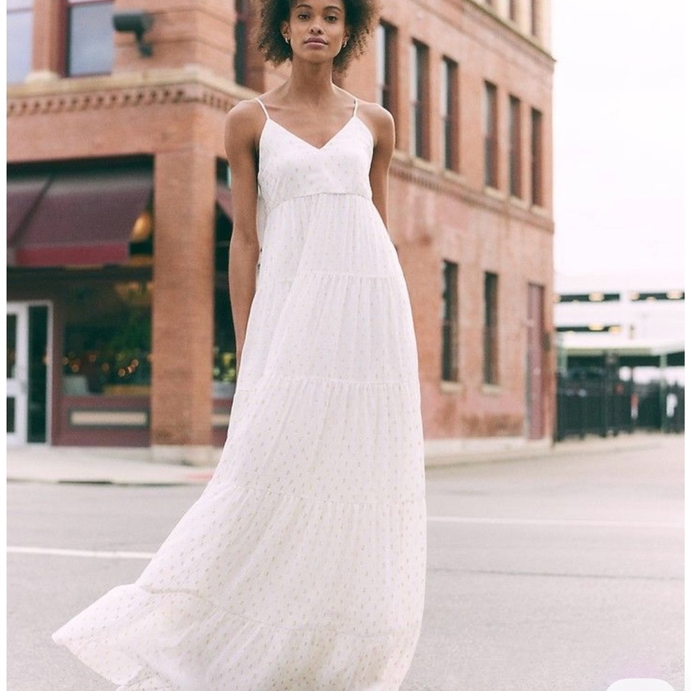 Express — Elegant White Maxi Dress